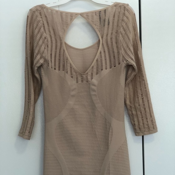 Body con dress - Picture 4 of 4